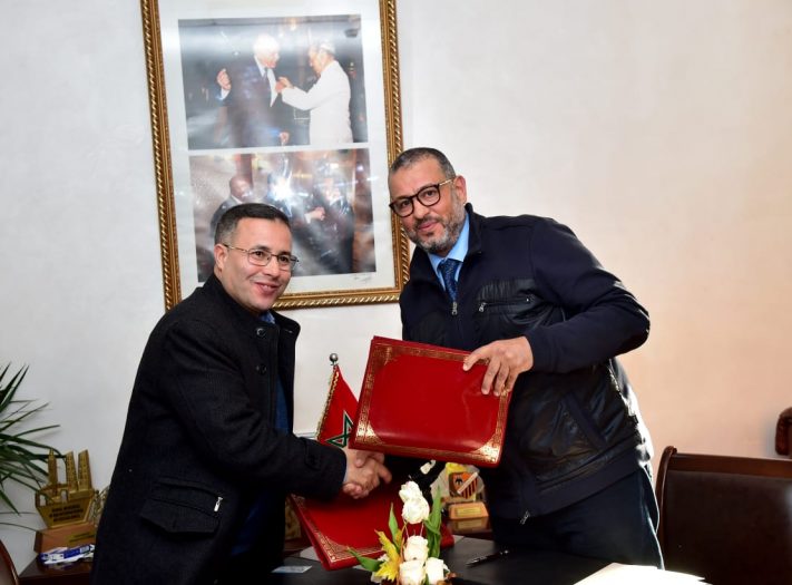 الرابطة المغربية للصحافيين الرياضيين توقع اتفاقية الشراكة مع نادي رحال لكرة القدم