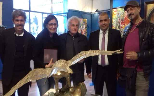 القنصل المغربي في مونبلييه بفرنسا يحضر افتتاح معرض مغربي للفنون التشكيلية ..