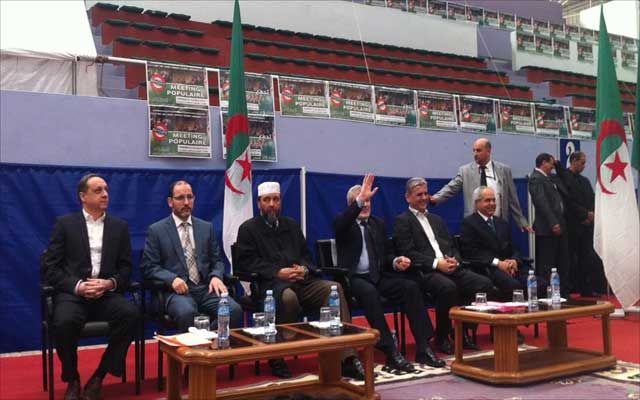 المعارضة الجزائرية تجتمع بـ "بيت" جاب الله للبحث عن مخرج للأزمة