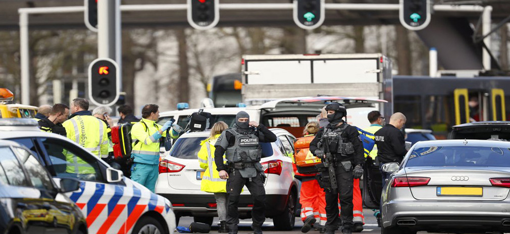 مسؤول أمني هولندي: إطلاق النار في أوتريخت ربما يكون "عملا إرهابيا"