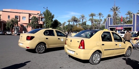 مهنيو سيارات الأجرة الصغيرة يحتجون على المجلس الجماعي لمدينة مراكش لهذه الأسباب