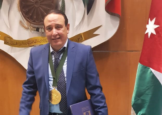تكريم عربي لـ"سندباد" الصحافة الرياضية المغربية محمد الروحلي