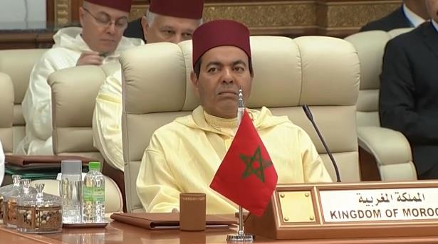 الأمير مولاي رشيد يمثل الملك محمد السادس في أشغال القمة العربية الطارئة بمكة