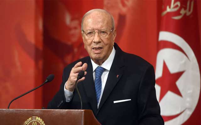 "وعكة صحية حادة" تستدعى نقل الرئيس التونسي للمستشفى