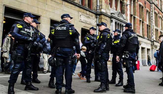 البوليس يحذر السائحين الهولنديين من مجرمين مغربيين خطيرين