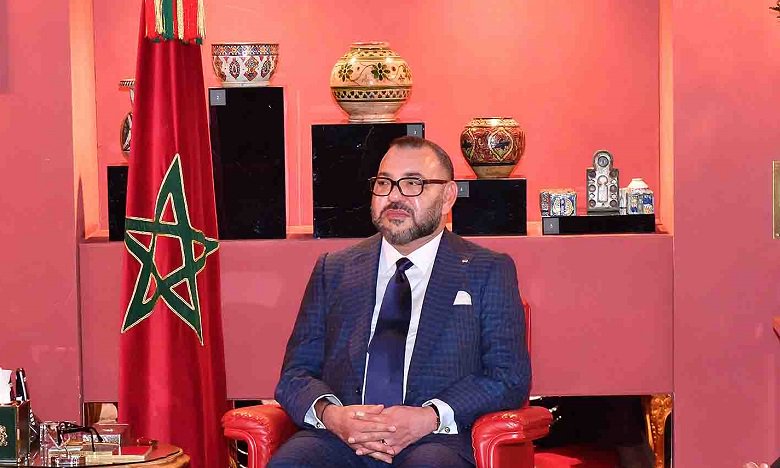 الملك يهنئ الرئيس الجزائري بمناسبة فوز منتخب" الخضر"بكأس إفريقيا للأمم