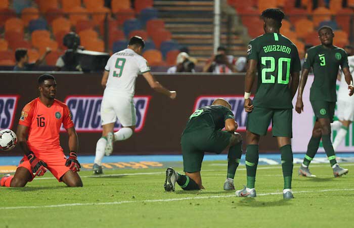 رياض محرز يؤهل الجزائر إلى نهائي الكان في الدقيقة الأخيرة من المباراة