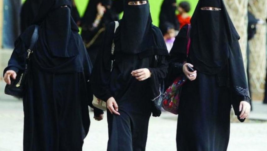 ألف امرأة تغادر السعودية، لهذا السبب..