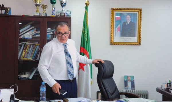 القضاء الجزائري يمنع الرئيس المدير العام للمطارات من السفر إلى الخارج