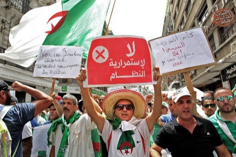 الجمعة 29.. الجزائريون يطالبون بدولة مدنية وليست عسكرية ويرفضون انتخابات قايد صالح