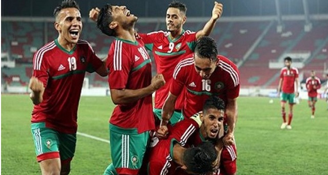 المنتخب المحلي..14 لاعبا من الرجاء والوداد لمواجهة الجزائر