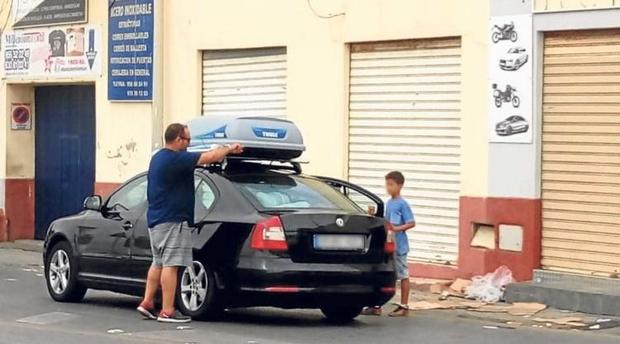 سلطات إسبانيا تفرض على القاصرين المغاربة "ترخيص السفر" لمغادرة إسبانيا دون آبائهم