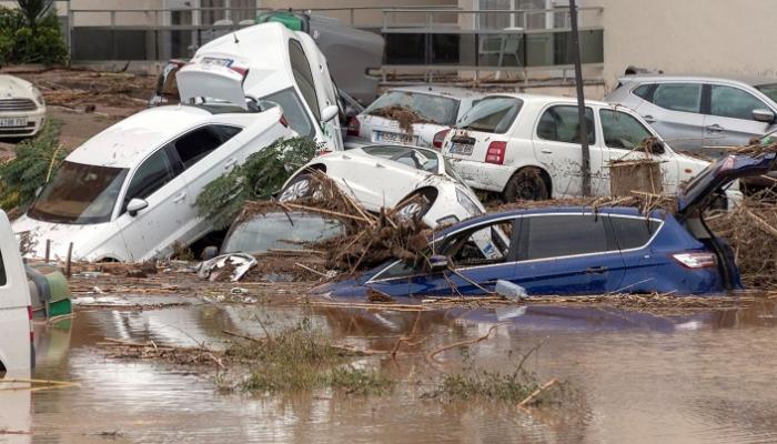 إسبانيا .. مصرع أربعة أشخاص جراء الفيضانات التي تجتاح البلاد