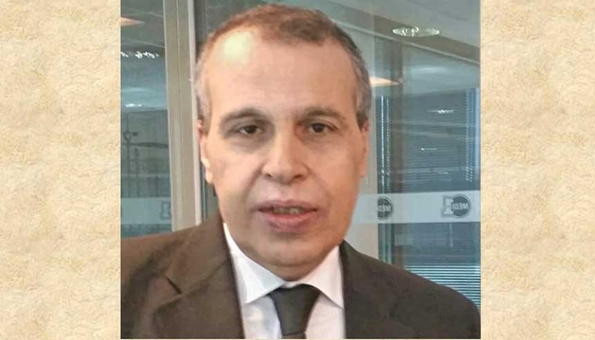 محمد شروق: ماهي المظلة التي تحمي مصطفى حجي داخل المنتخب؟