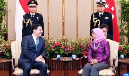 رئيسة سنغافورة تستقبل الوزير ناصر بوريطة وتطلب منه نقل هذه الرسالة للملك