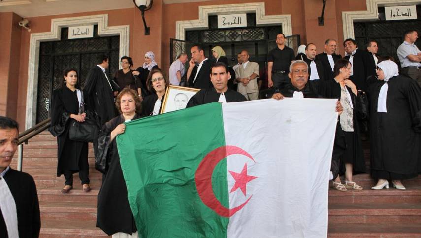 المرصد الأورومتوسطي لحقوق الإنسان: اعتداء الأمن الجزائري على القضاة سابقة خطيرة