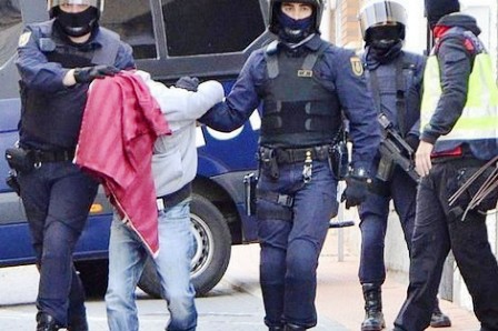 إسبانيا .. إلقاء القبض على مغربي يشتبه في انتمائه لتنظيم "داعش" الإرهابي