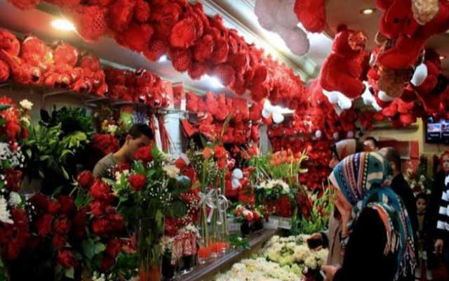 "عيد الحب".. لماذا يحتفل المصريون بـ"الفالنتين" مرتين؟