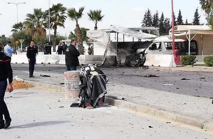 انفجار انتحاري في تونس مستهدفا السفارة الأمريكية