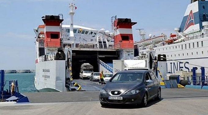 تجهيز سفينتين بمختبرات الكشف عن "كورونا"  لتمكين عودة المغاربة والأجانب للمغرب