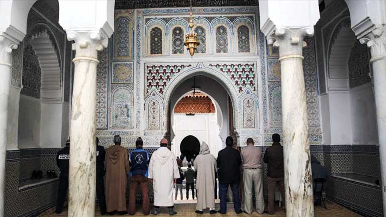 وزارة الأوقاف تفتح المساجد تدريجيا