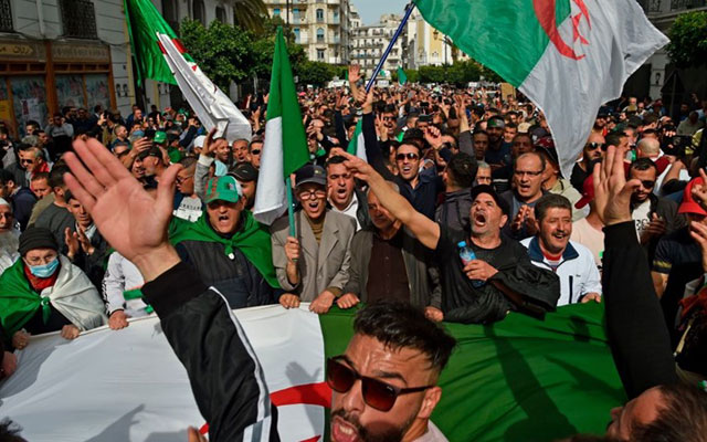 إندبندنت: نظام الجزائر استغل كورونا لقمع الحراك الشعبي