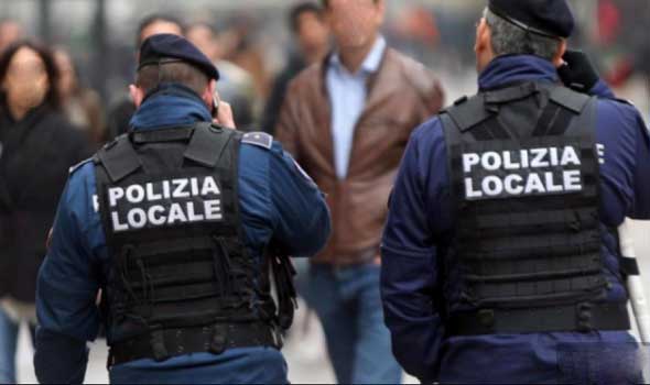 الشرطة الإيطالية تصدر أمر إلقاء القبض على مغربي مصاب بكورونا هرب إلى المغرب