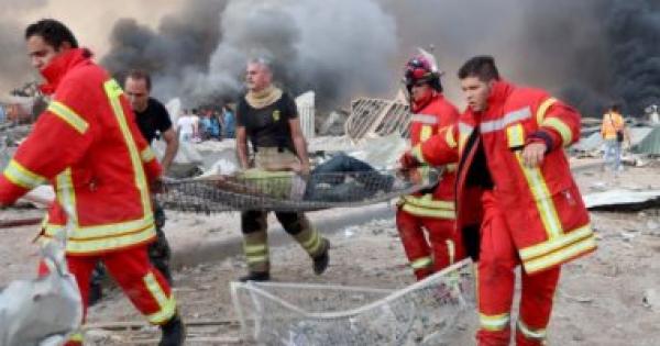 السفارة المغربية بلبنان: إصابة مواطنة مغربية في الانفجار الذي هز مرفأ بيروت