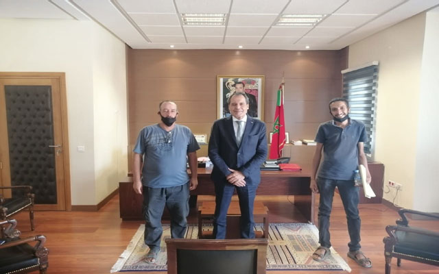 عالقون مغاربة بنواكشوط : السفارة المغربية وفرت لنا ما يكفي من المؤن الغذائية(مع فيديو)