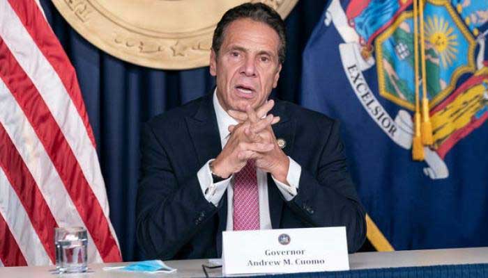 اتهامات التحرش الجنسي تنهال على رأس حاكم نيويورك، ومطالب تدعو لاستقالته