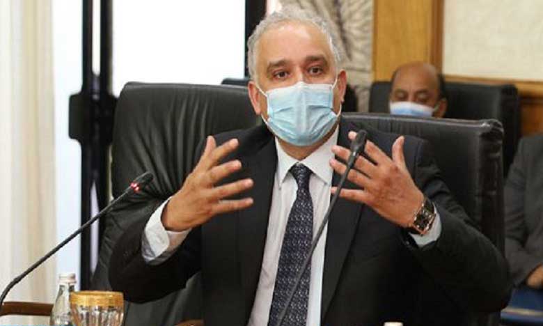 الدكتور الطيب حمضي: نواجه أزمة صحية تحتاج أجوبة محلية
