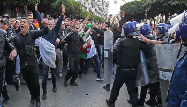 الحراك الشعبي... حملة اعتقالات واسعة تطال ما يفوق 170 جزائريا