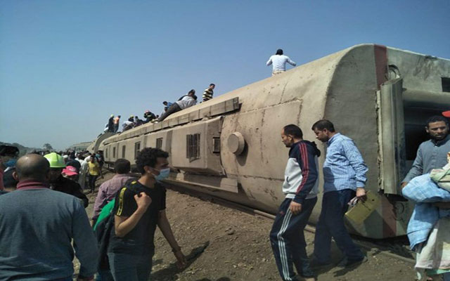 خروج قطار عن سكته في مصر يتسبب في هذه الخسائر