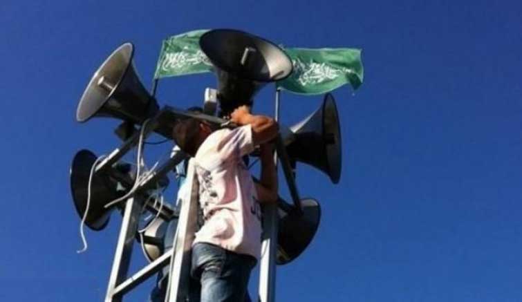 قرار تخفيف استخدام مكبرات صوت المساجد يثير جدلا كبيرا بالسعودية