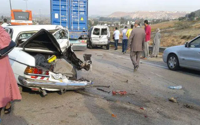 مصرع شخصين وإصابة خمسة آخرين بجروح في حادثة سير ضواحي سيدي إفني