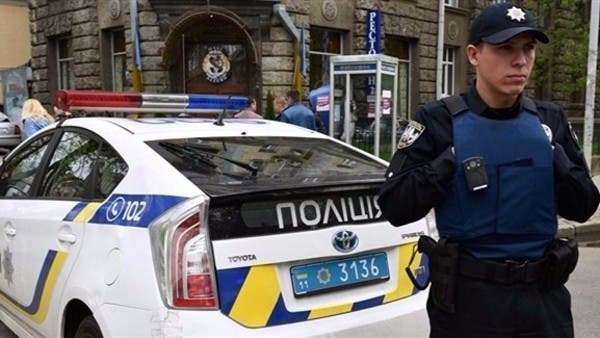 أوكرانيا.. تهديد بتفجير قنبلة يدوية في مقر الحكومة