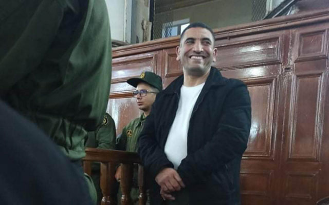 محاكمة ناشط سياسي في الجزائر بدعوى "إضعاف معنويات الجيش"