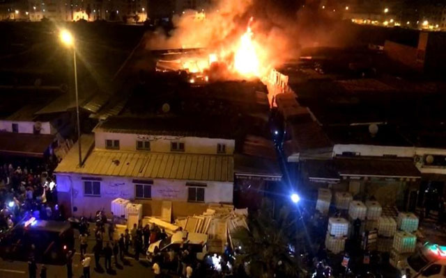 حريق مهول بسوق "القريعة" بالدار البيضاء(مع فيديو)