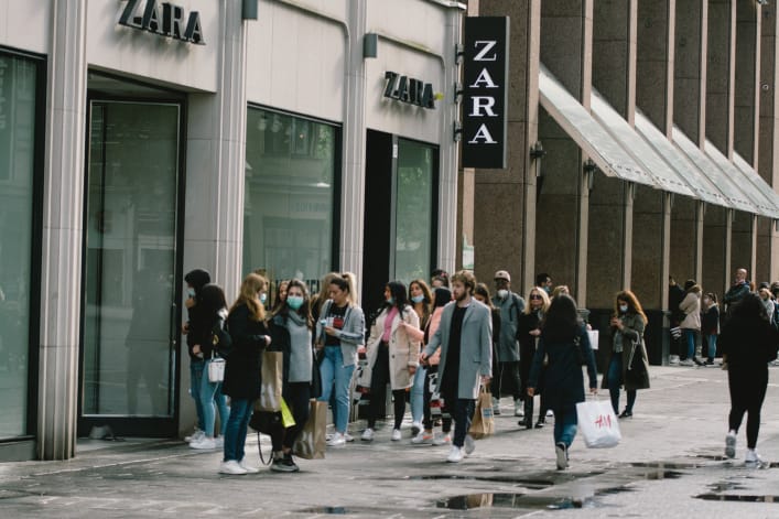 مجلس مدينة بوردو يرفض منح تصريح لشركة زارا للأزياء بسبب مخاوف من استغلال المسلمين