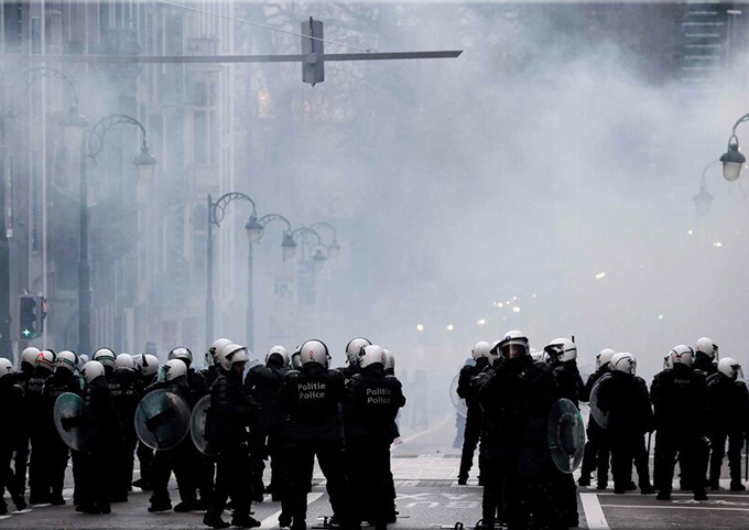 جواز التلقيح: مواجهات عنيفة بين البوليس والمتظاهرين ببلجيكا