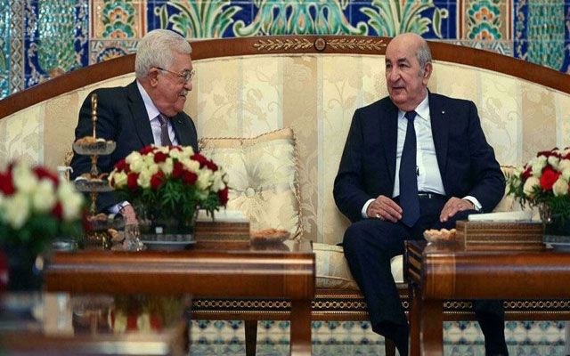 في رسالة حملها محمود عباس..الرئيس الجزائري يطلب إقامة سلام مع اسرائيل بشكل متدرج !!!