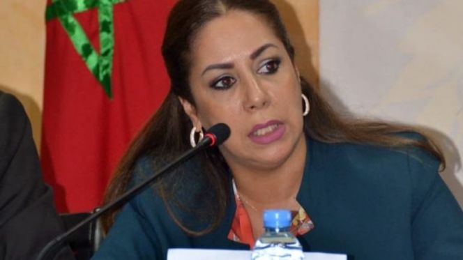 النساء الحركيات تصوبن بنادقهن تجاه الجزائر والقرارات الحكومية