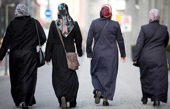 دراسة تكشف توزيع المسلمين في أوروبا وتحذر من تنامي الإسلاموفوبيا