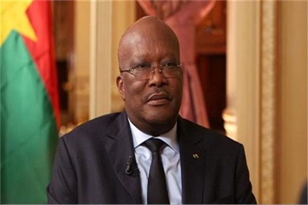 اعتقال رئيس بوركينا فاسو  ووضعه في "العزل"