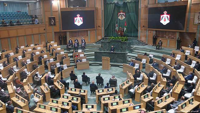 البرلمان الأردني يرفض رئاسة الملك لمجلس الأمن الوطني والسياسة الخارجية