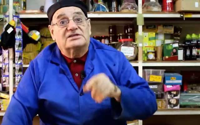 عميد العطارين في الجزائر: المغاربة علّمونا استعمال التوابل في الطبخ (مع فيديو)