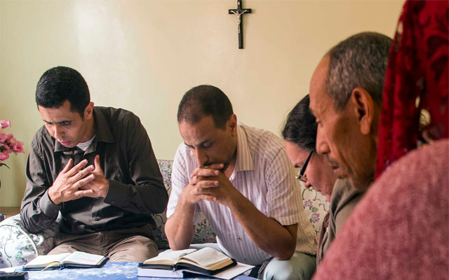 المسيحيون المغاربة.. حرية دينية أم مؤامرة خارجية؟