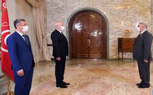 الرئيس التونسي قيس سعيد يستقبل  وزير الداخلية المغربي عبد الوافي لفتيت