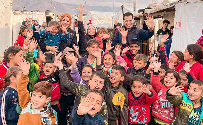 سارة أبو جاد رفقة اللاجئين السوريين في لبنان