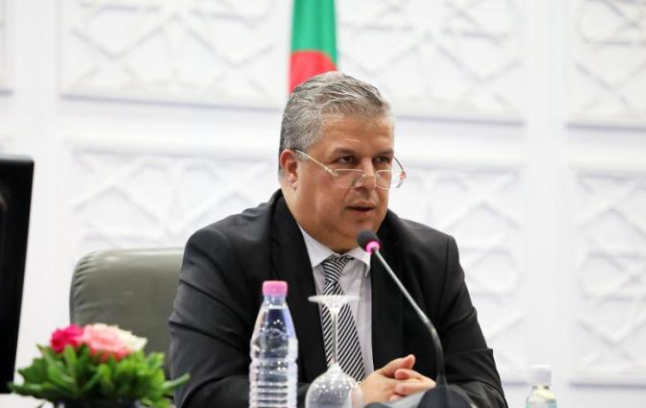 استقالة رئيس الاتحاد الجزائري لكرة القدم بعد الإقصاء أمام الكاميرون